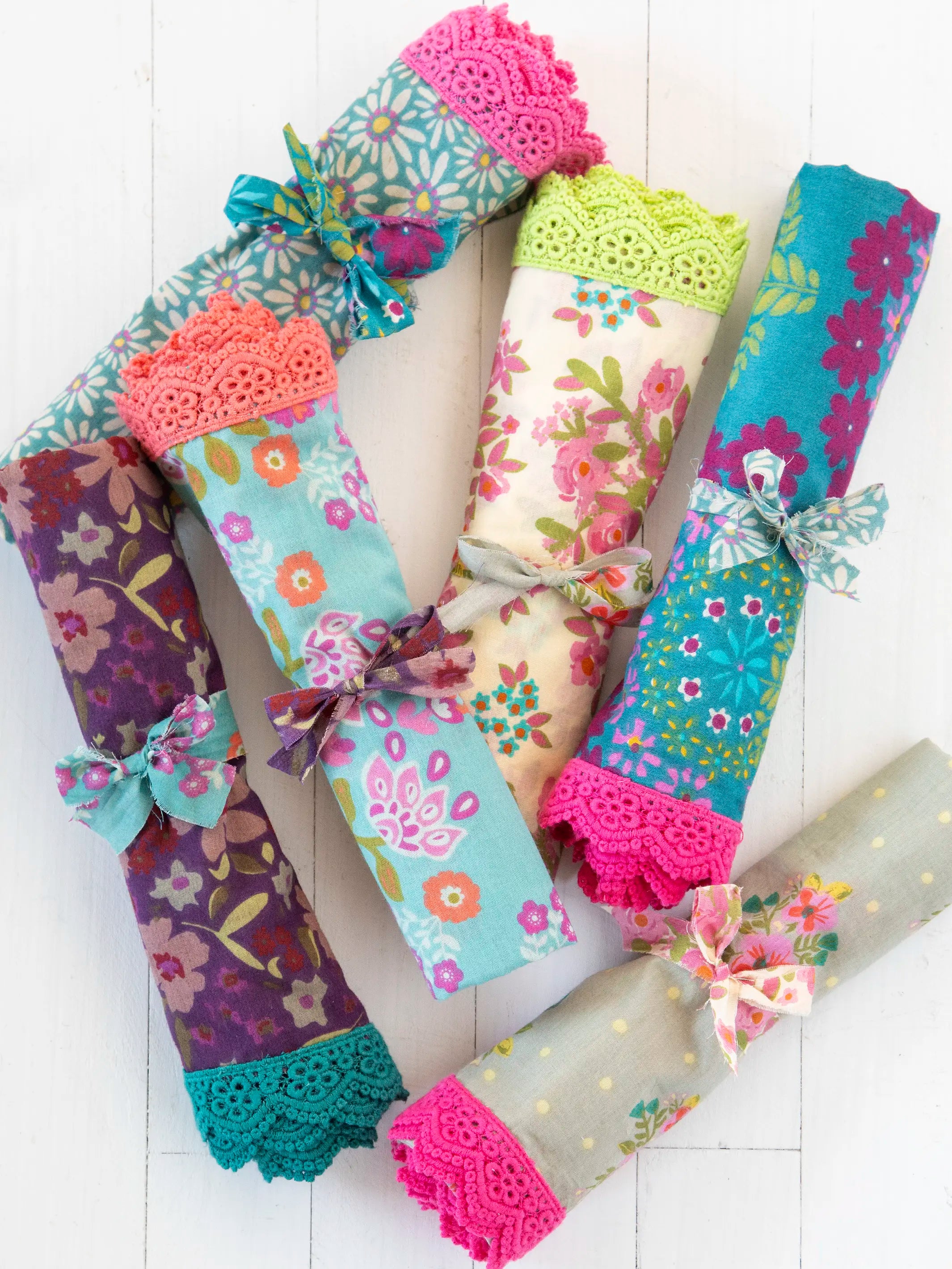 Mix & Match Trim Cotton Pillowcase - Meadow Medallion - Image 3