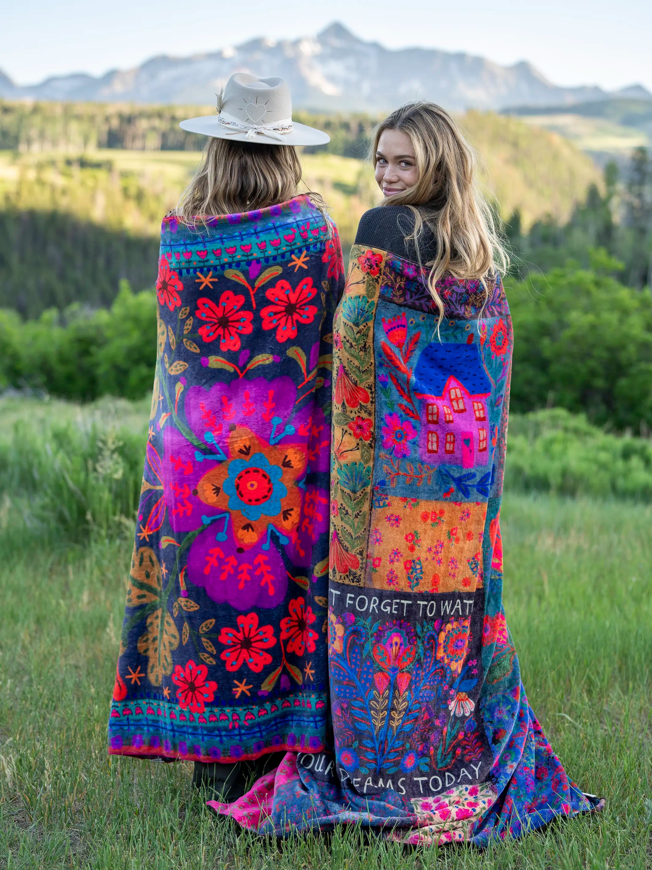 Double-Sided Cozy Throw Blanket - Pink Folk Flower - Image 2