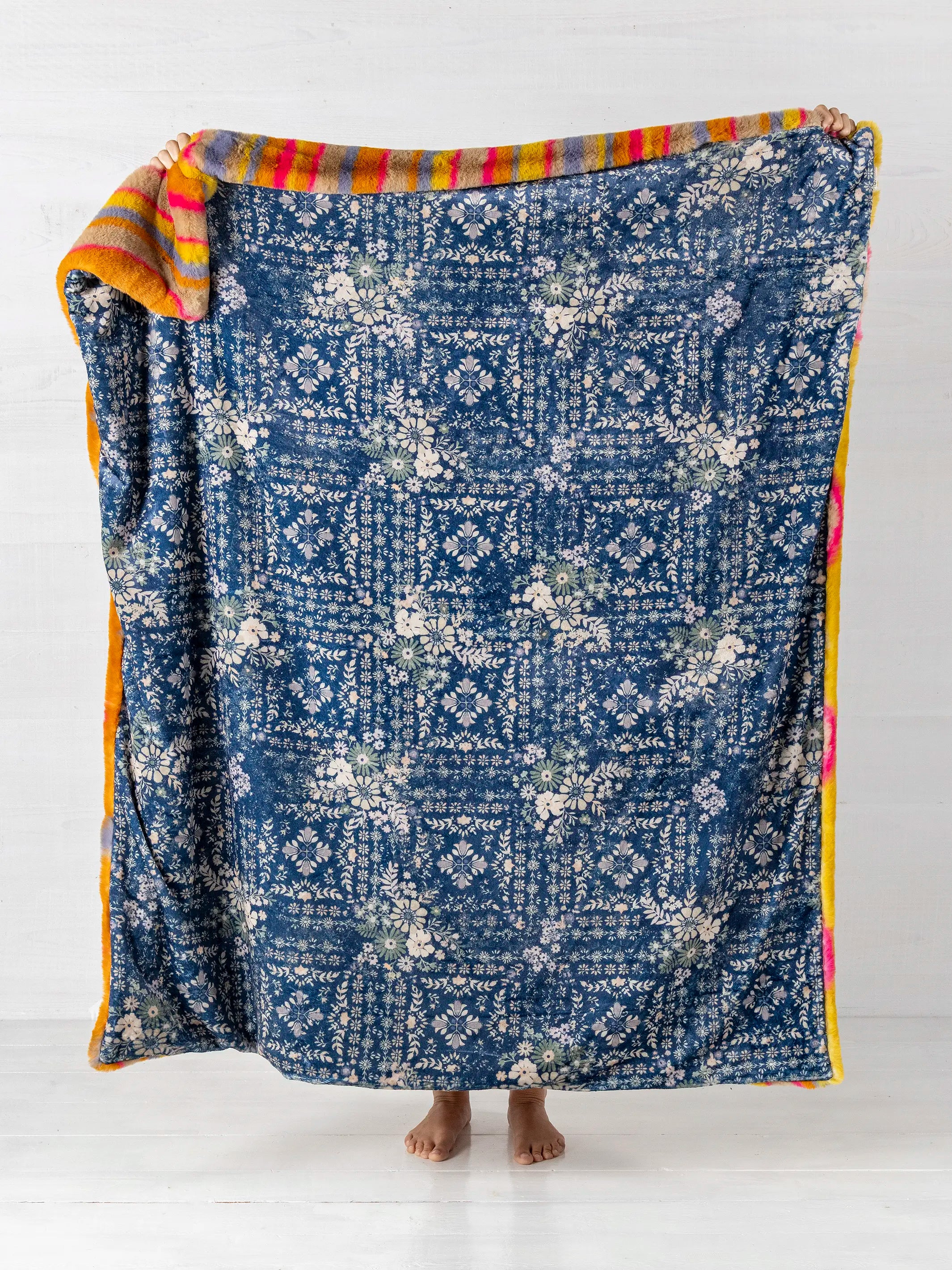 Cozy Luxe Faux Fur Blanket - Mustard Groove - Image 3