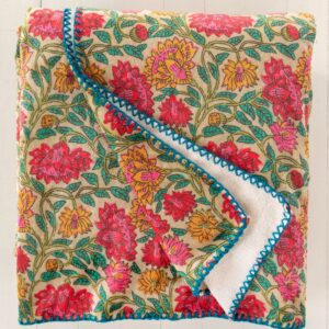 Cozy Coverlet Blanket - Lush Zinnias
