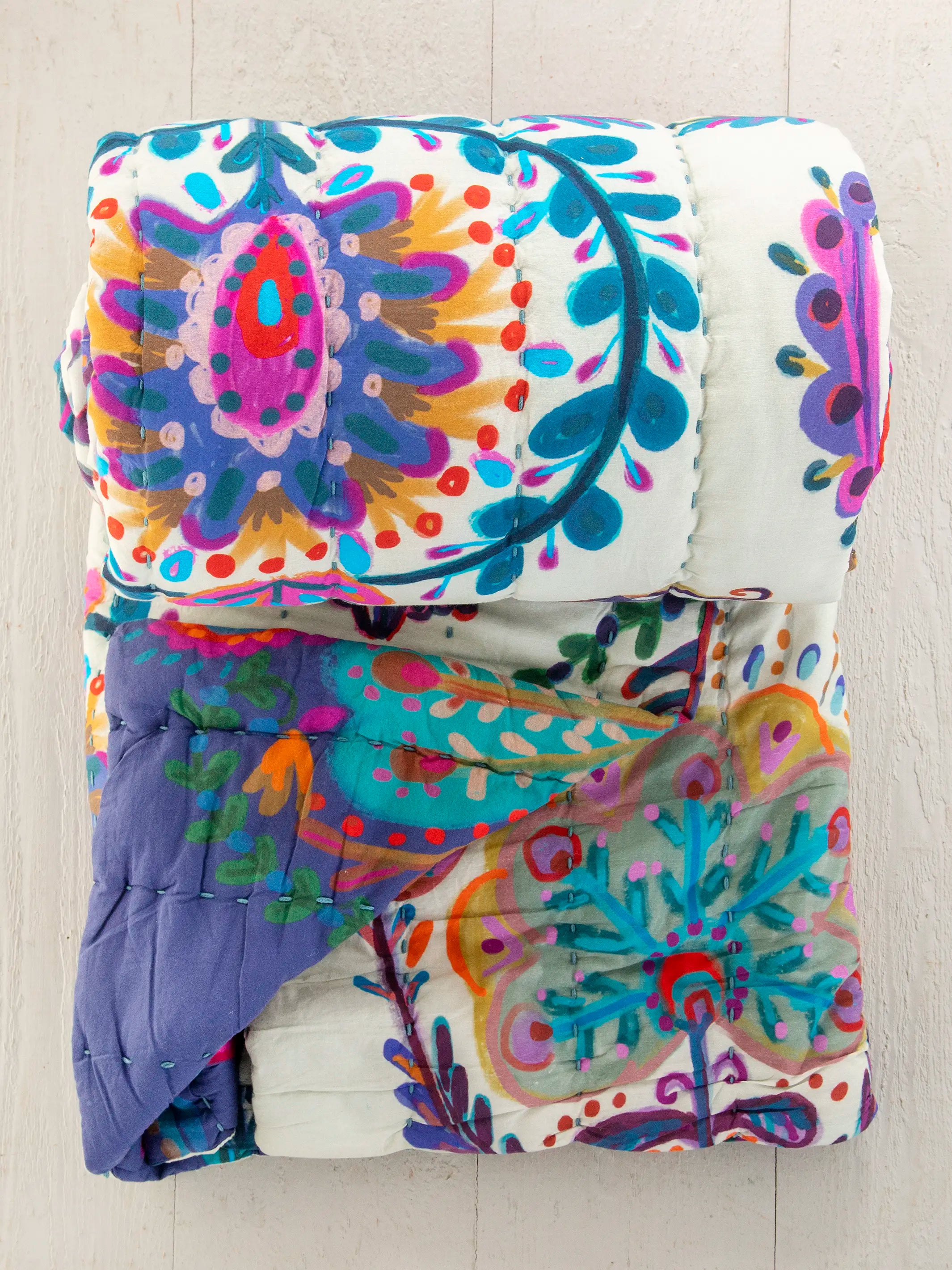 Bungalow Reversible Cotton Quilt - Folklore - Image 4