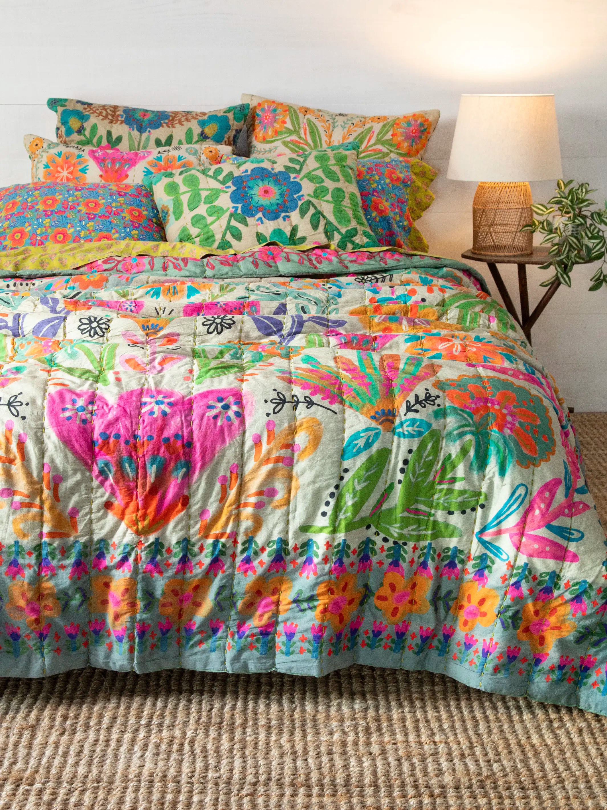 Bungalow Reversible Cotton Quilt - Free Spirit