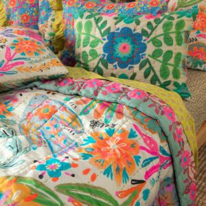 Alternative view of Bungalow Reversible Cotton Quilt - Free Spirit