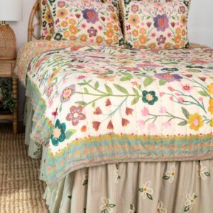 Alternative view of Goes With Everything Tufted Bed Skirt - Daisy Stripe