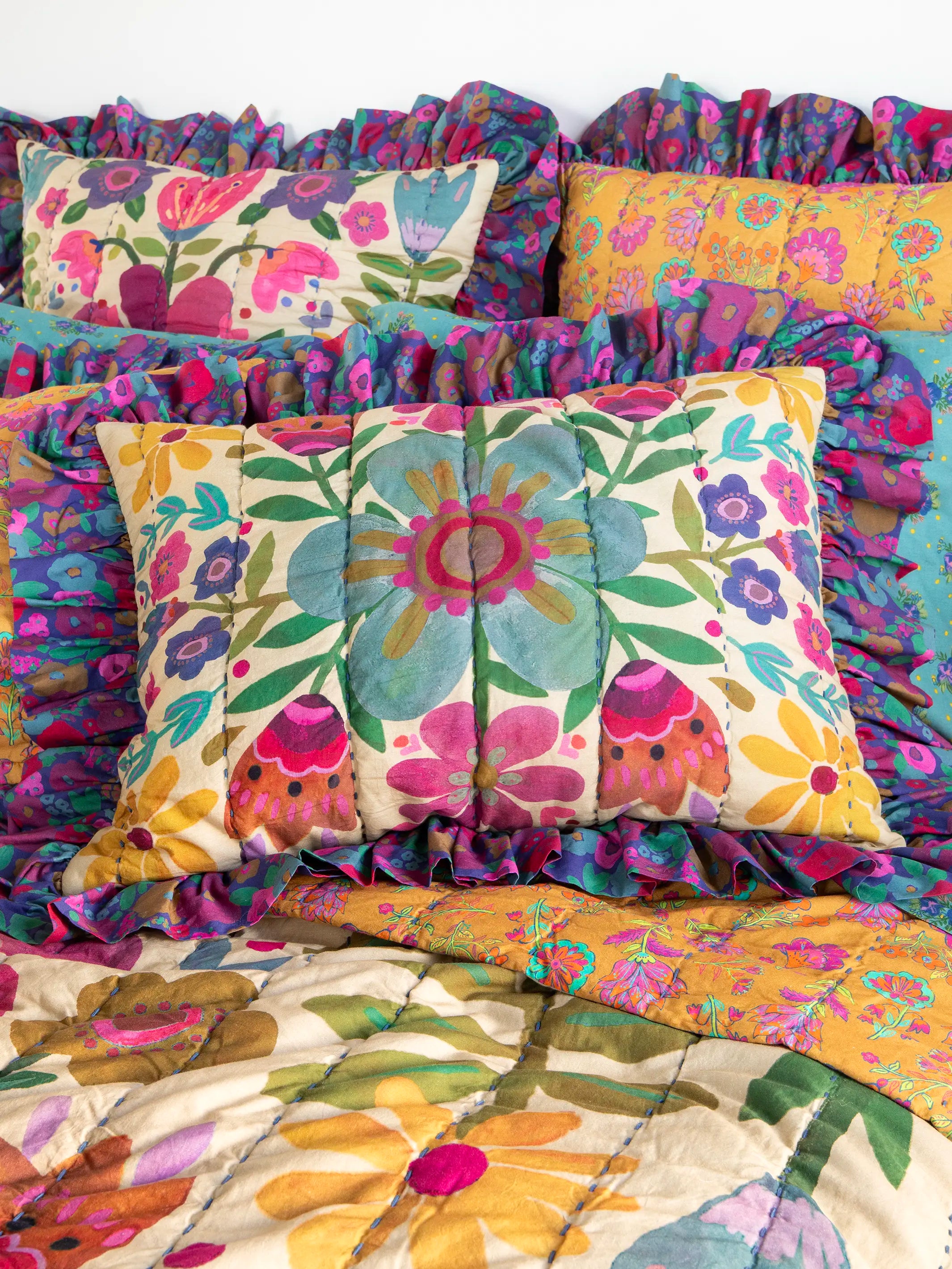 Bungalow Reversible Cotton Quilt - Boho Floral - Image 4