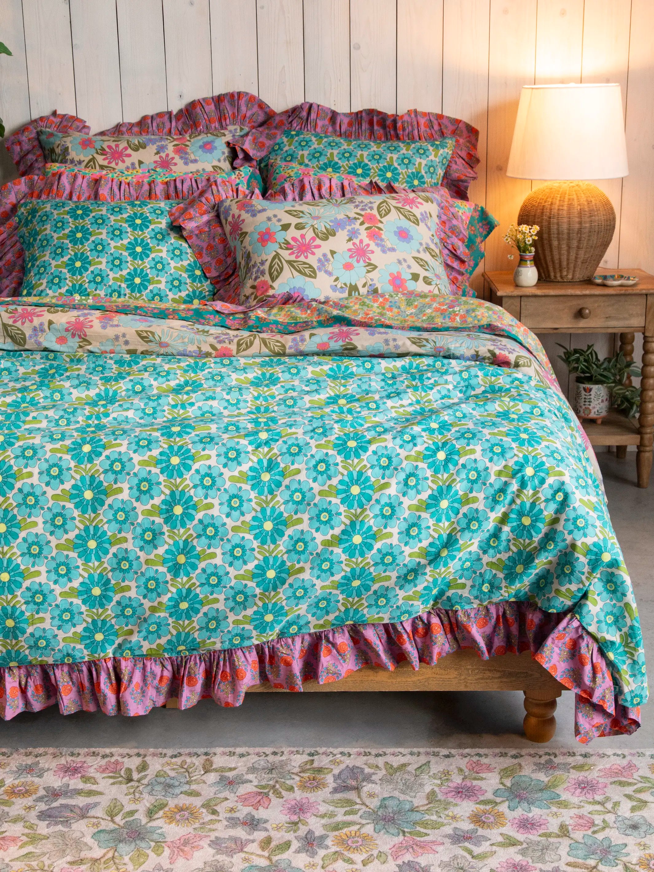 So Soft Cotton Reversible Duvet Cover - Retro Blooms - Image 3