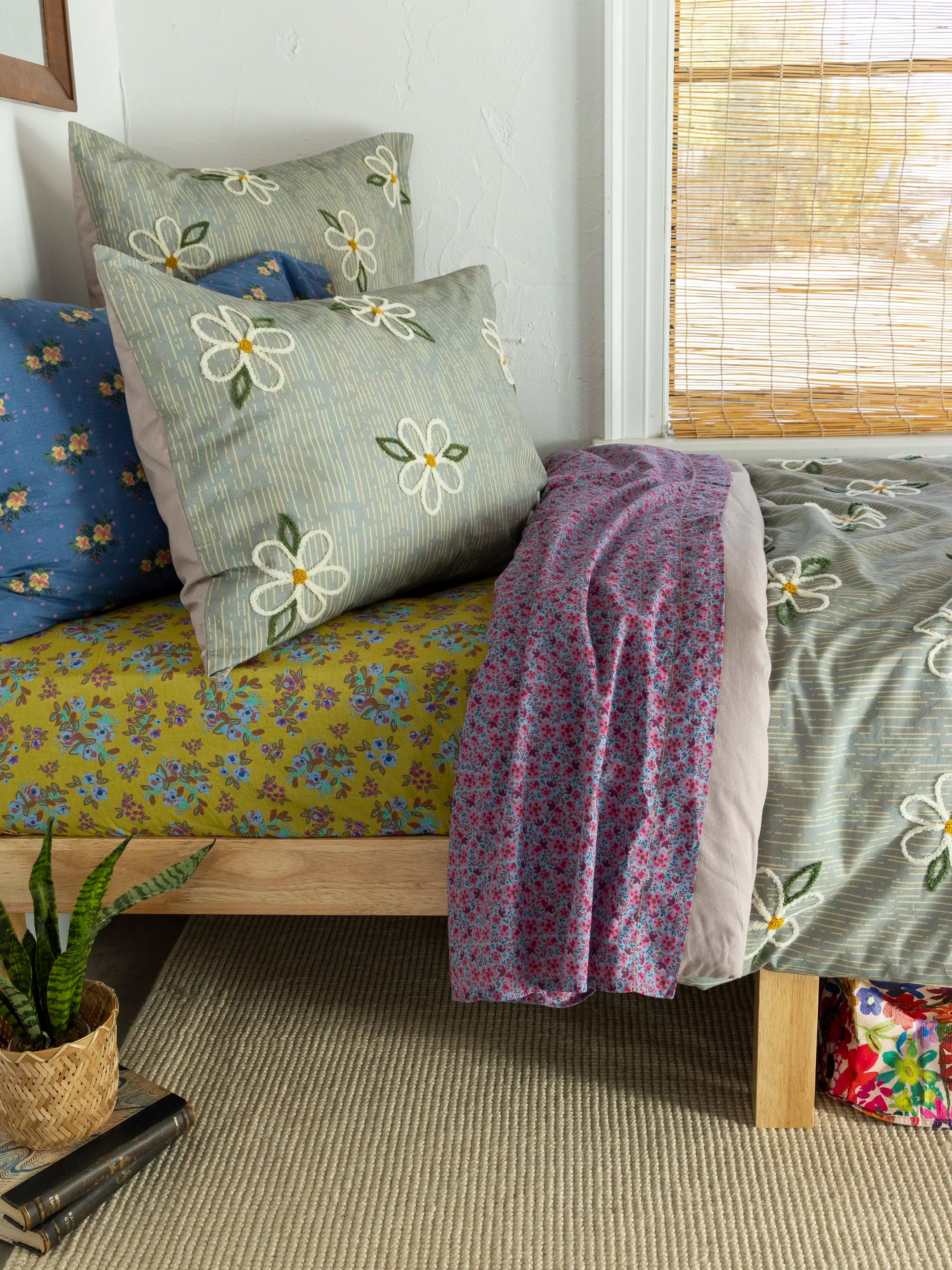 Catalina Cotton Duvet Cover - Daisy Stripe - Image 2