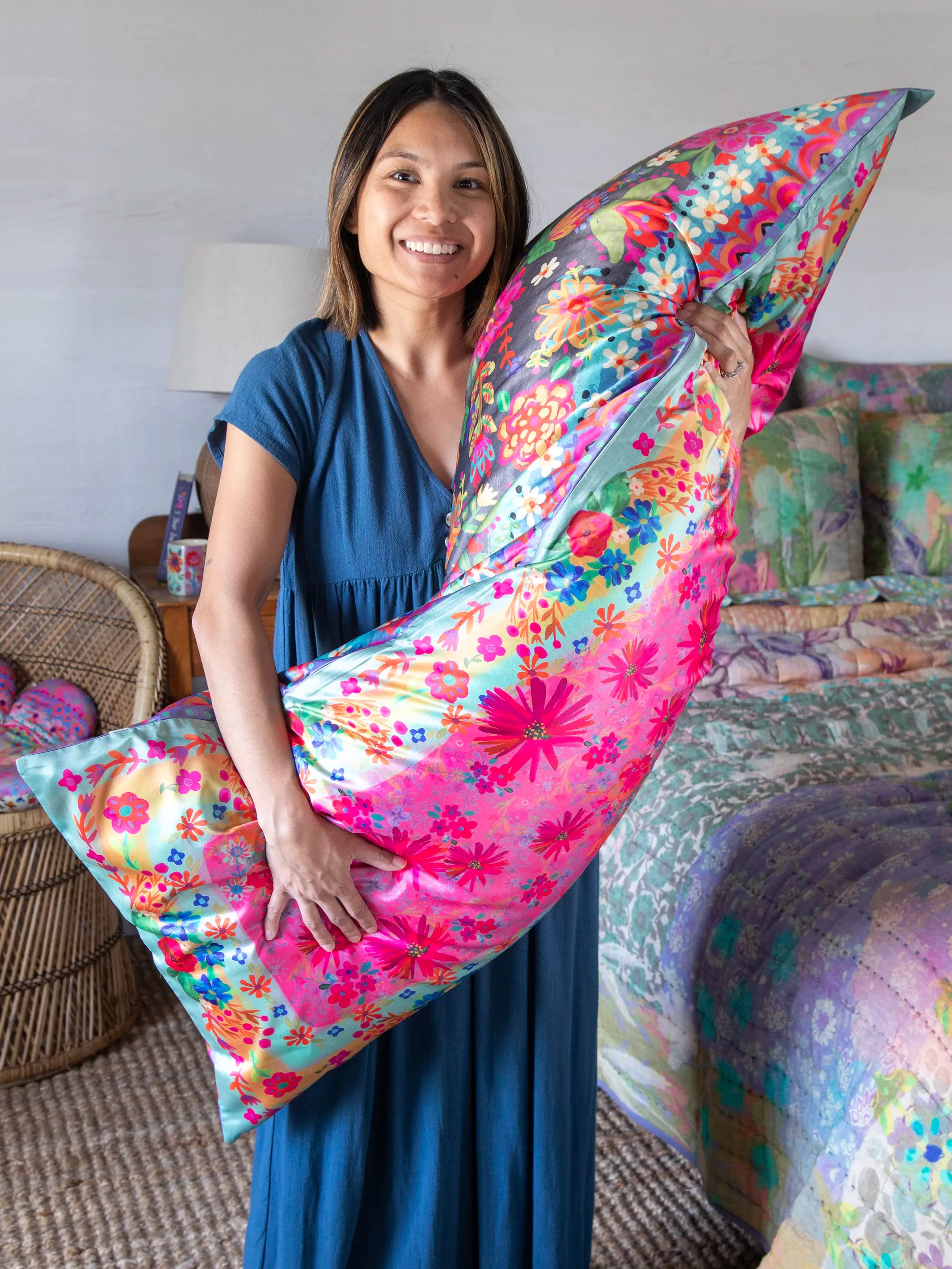 Satin Body Pillow Cover - Pink Daisy Borders - Image 2