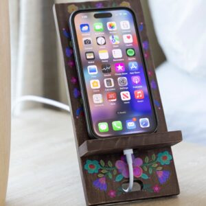 Alternative view of Wooden Phone Stand - Cocoa Folk Flower
