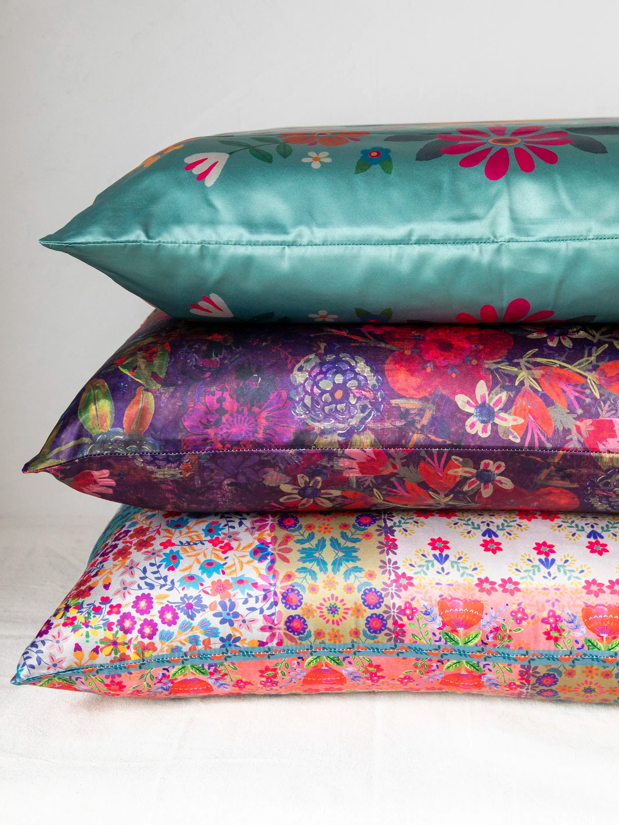 Satin Pillowcase - Dark Floral Garden - Image 4
